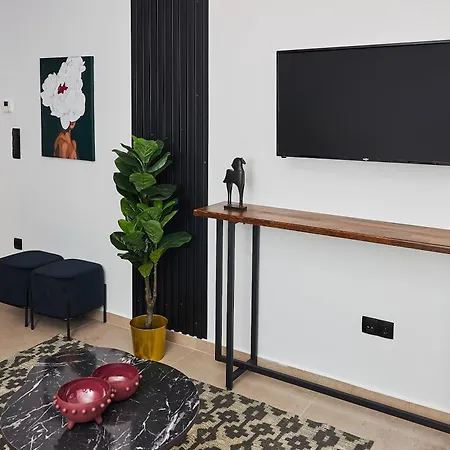 Magenta Luxury By Binobi! Appartement *