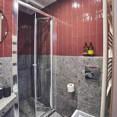 Magenta Luxury By Binobi! Tessalónica